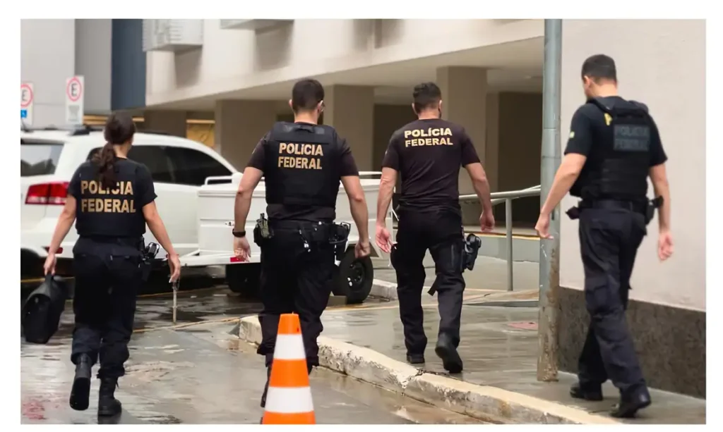 Polícia Federal nas ruas: Suspeitos de financiar tentativa de golpe são alvos da Lesa Pátria
