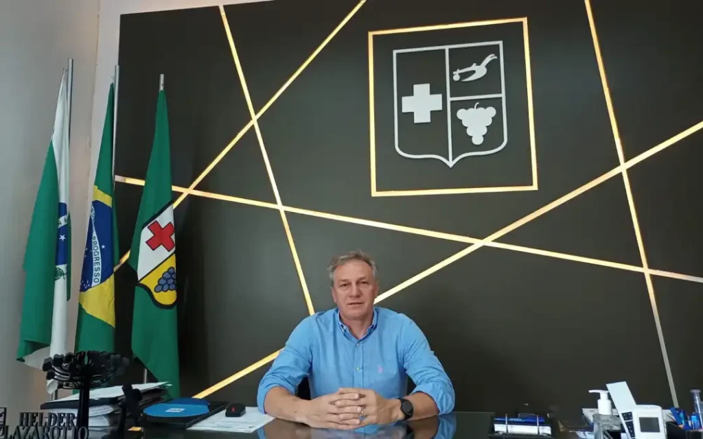 E por falar em crime, vice-prefeito de Colombo é alvo da PF
