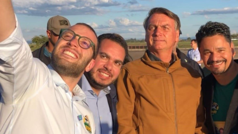 O samba do PL doido. Agora a ideia é apoiar Paulo Martins. Vai entender…