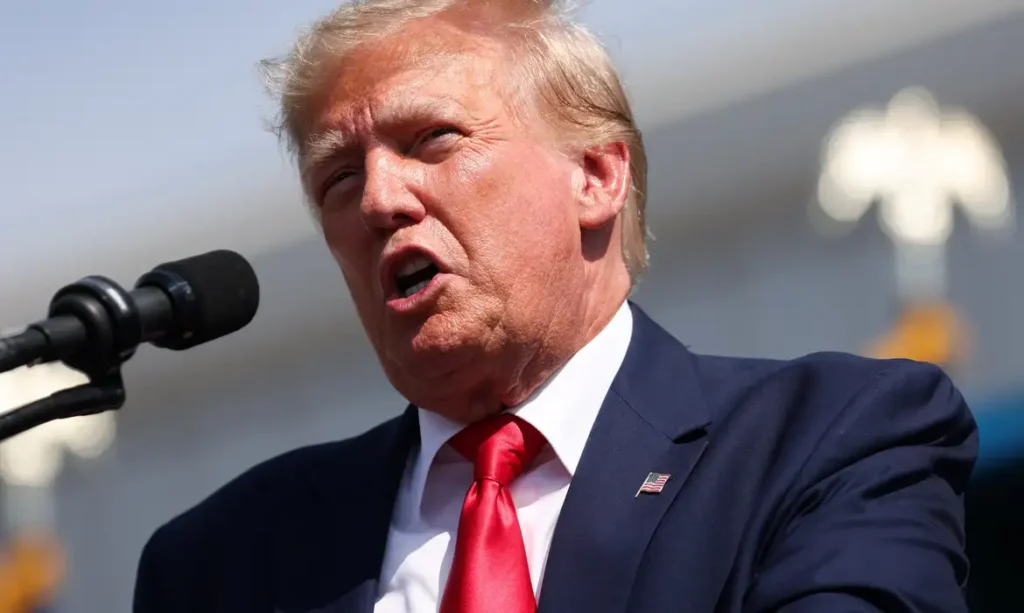 Donald Trump inova mais uma vez. É o primeiro ex-presidente dos EUA condenado por crime