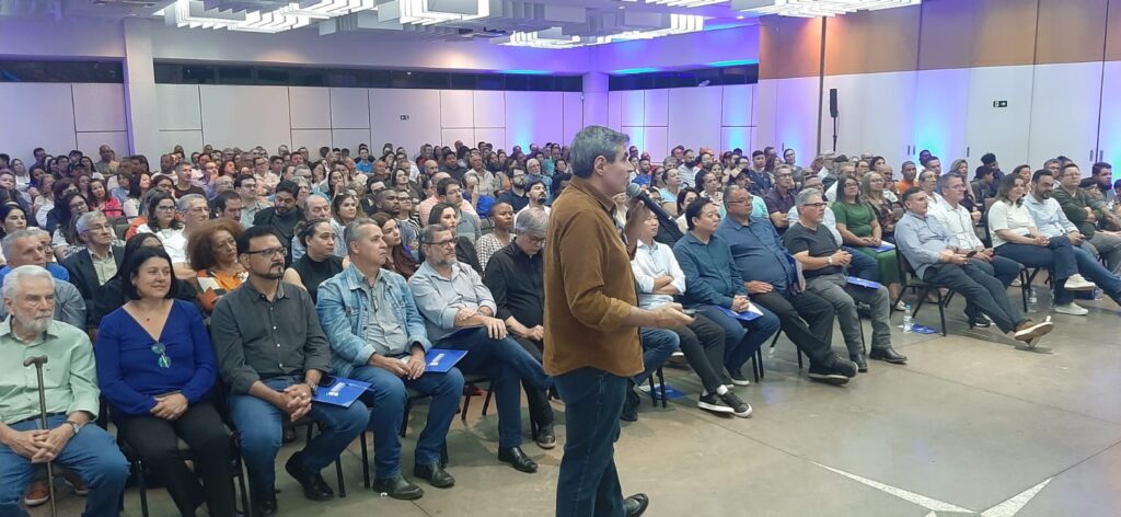 E na prestação de contas, lotou o auditório