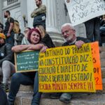 Perto de 20 mil pessoas participam de manifestação contra o governo em Curitiba