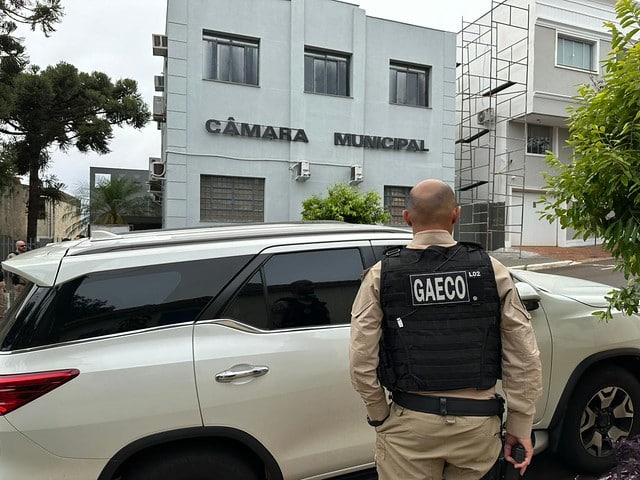 Em Cornélio, a briga pela presidência da Câmara, virou até piada na internet
