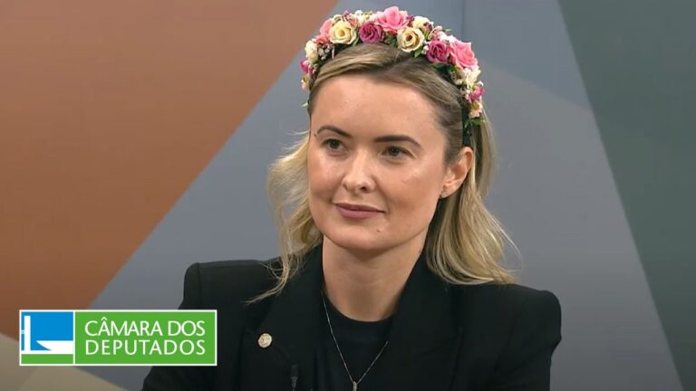 Deputada bolsonarista, defensora da liberdade de expressão, perde ação contra jornalista