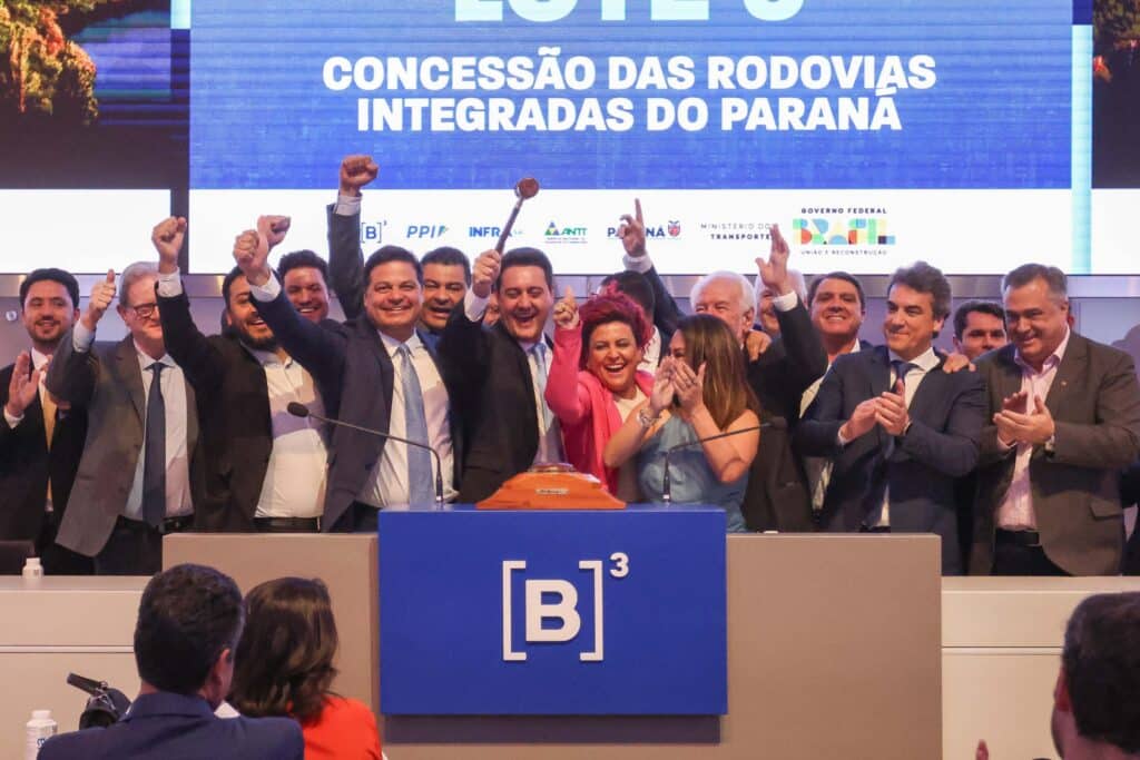 Assumiu e já quer vender o aeroporto de Londrina, CCR?