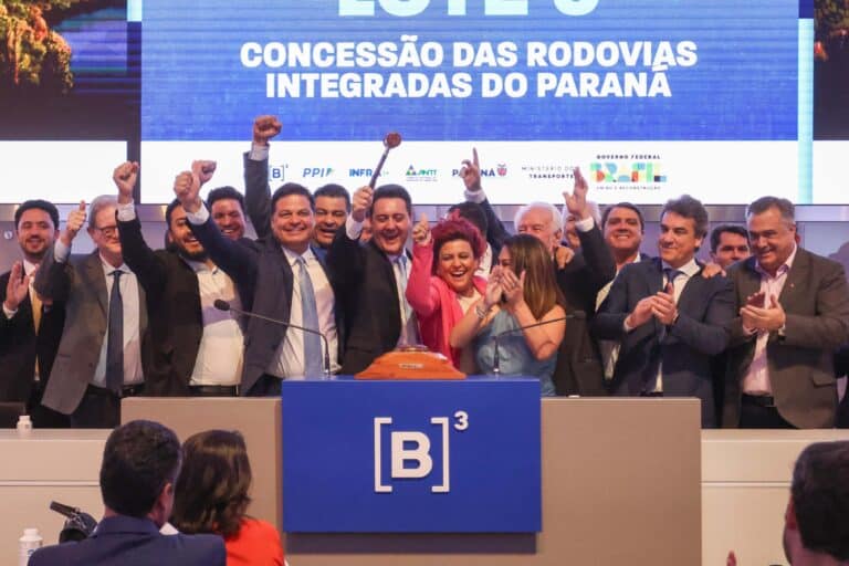 Assumiu e já quer vender o aeroporto de Londrina, CCR?