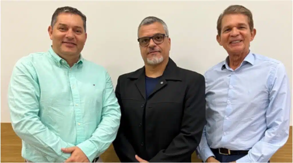 Em Foz, primeiro escalão de farda