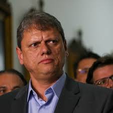 Em teoria, o governador de São Paulo Tarcisio de Freitas seria o mais forte da direita