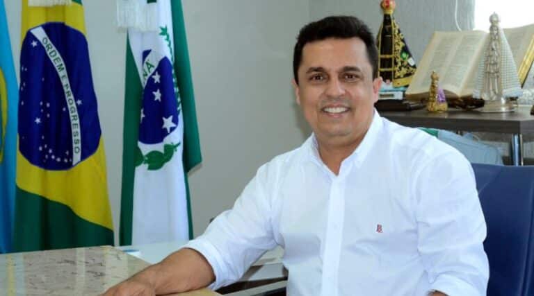 Da Série: Quem tem Padrinho não morre pagão. Prefeito de Goioerê perde reeleição e ganha cargo