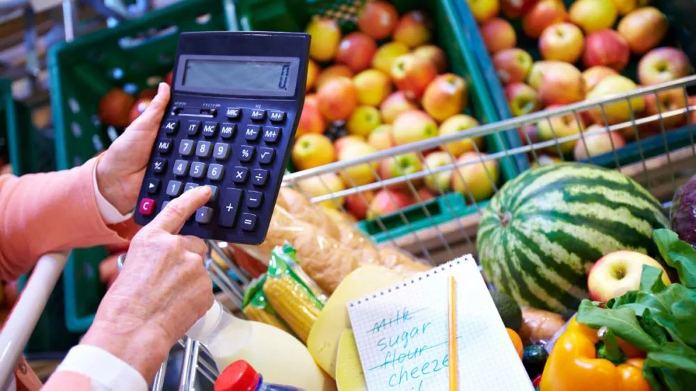Preço de alimentos recua, e inflação oficial de junho fica em 0,16%