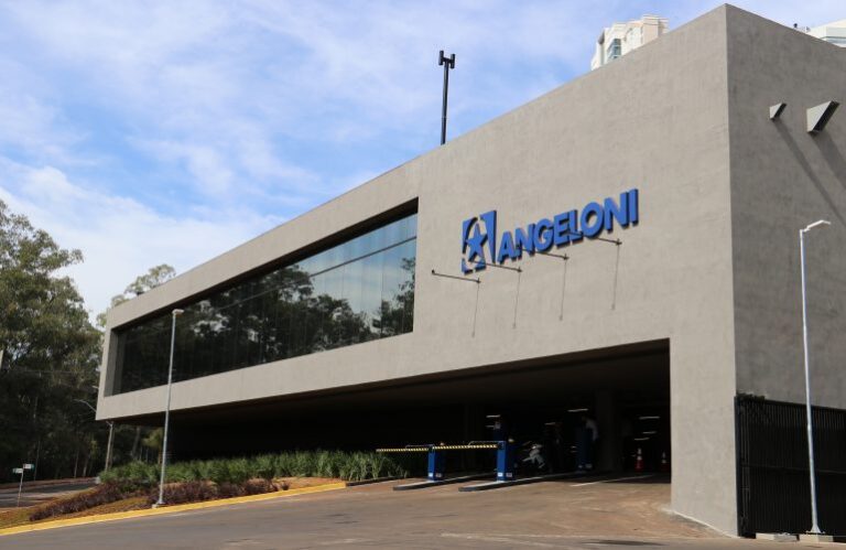 É mentira que o grupo Muffato está comprando o grupo Angeloni
