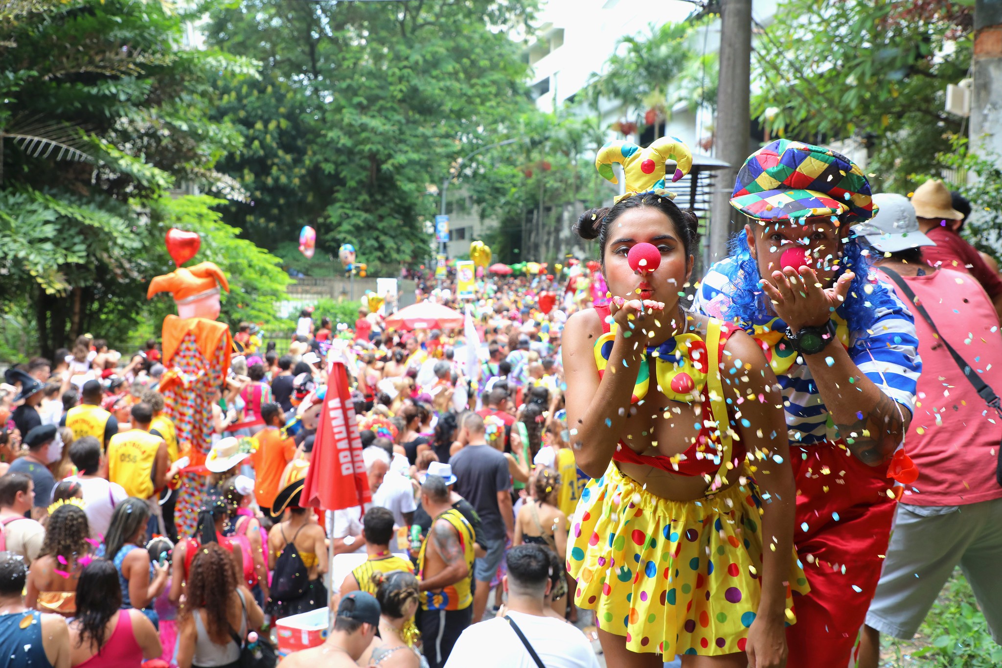 Pra quem acha que o Carnaval atrapalha, veja os números