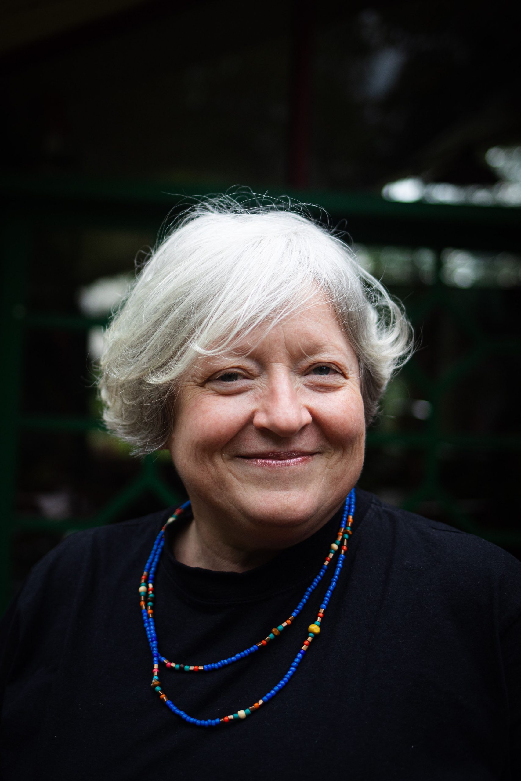 Para Alguém Escutar no Futuro é o novo livro de poemas de Karen Debértolis