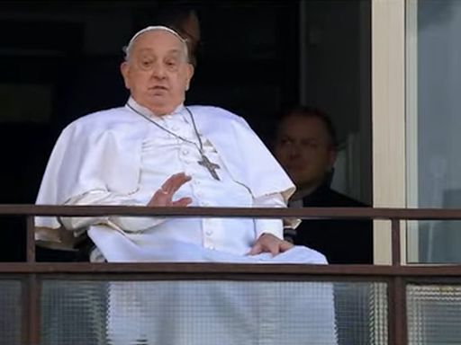 Papa Francisco deixa o hospital depois de 38 dias