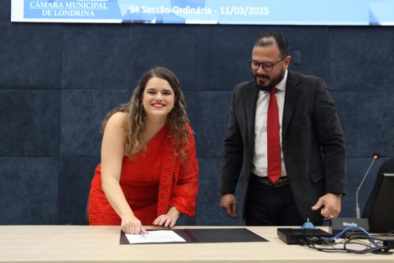 Advogada Paula Vicente assume vaga na Câmara e Londrina