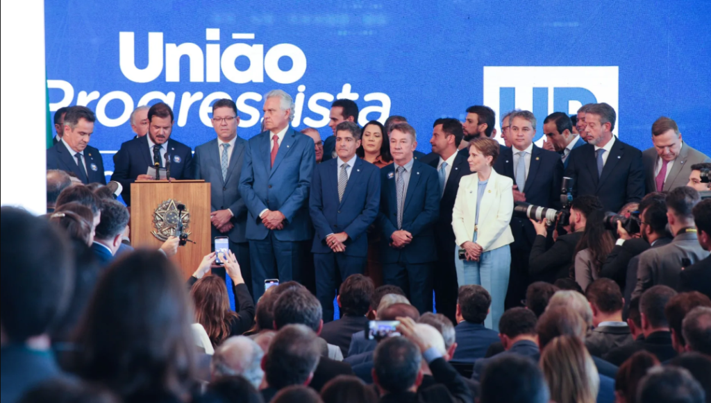 Cômico. Depois de três anos no governo, União Brasil e Progressistas deixam Lula por “coerência”