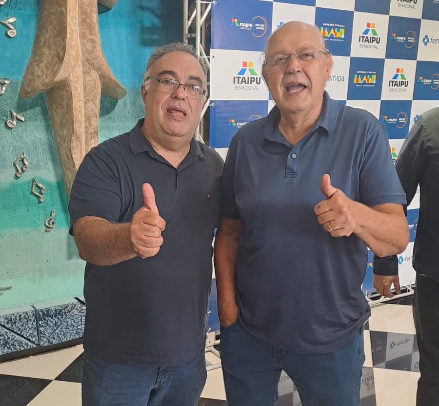Encontro de adversários pela mesma causa
