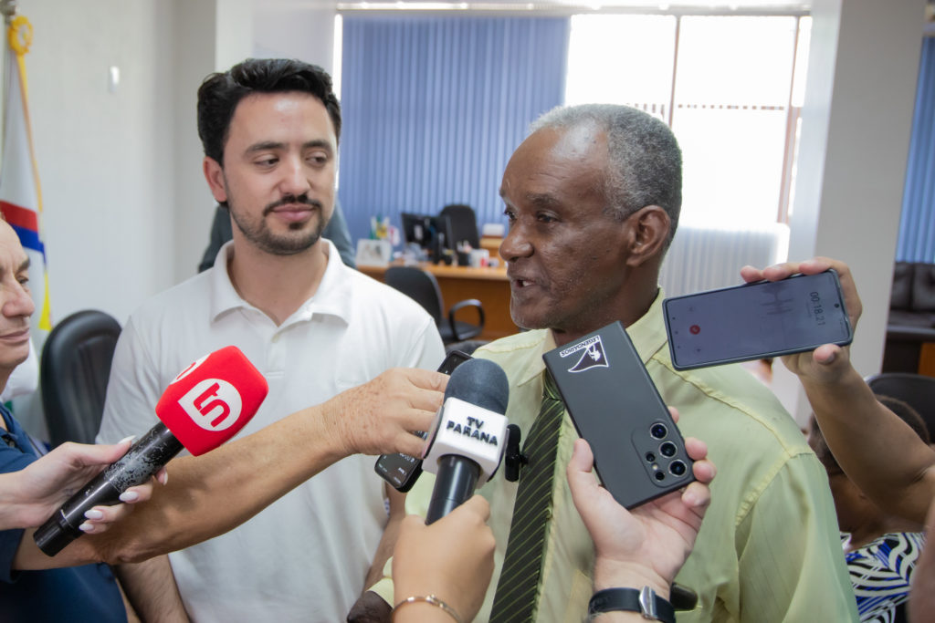 Justiça determina e prefeitura de Apucarana dá posse a servidor PCD que aguardou 12 anos para assumir função