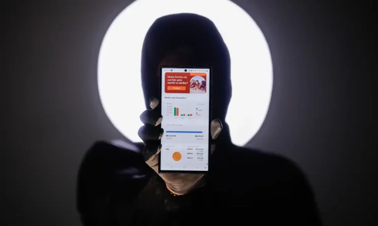 Polícia desarticula grupo que incita adolescentes a cometer cybercrime