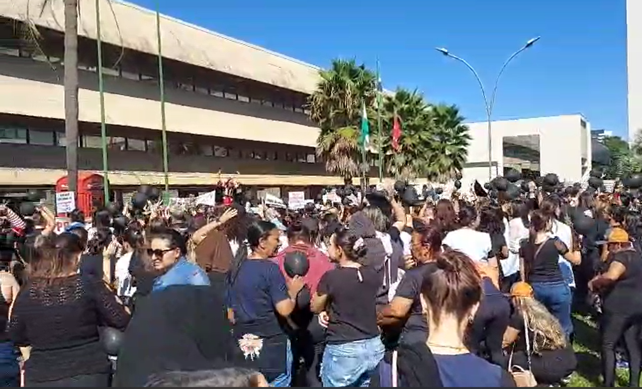 Prefeitura de Londrina não faz proposta e a greve dos professores das creches continua