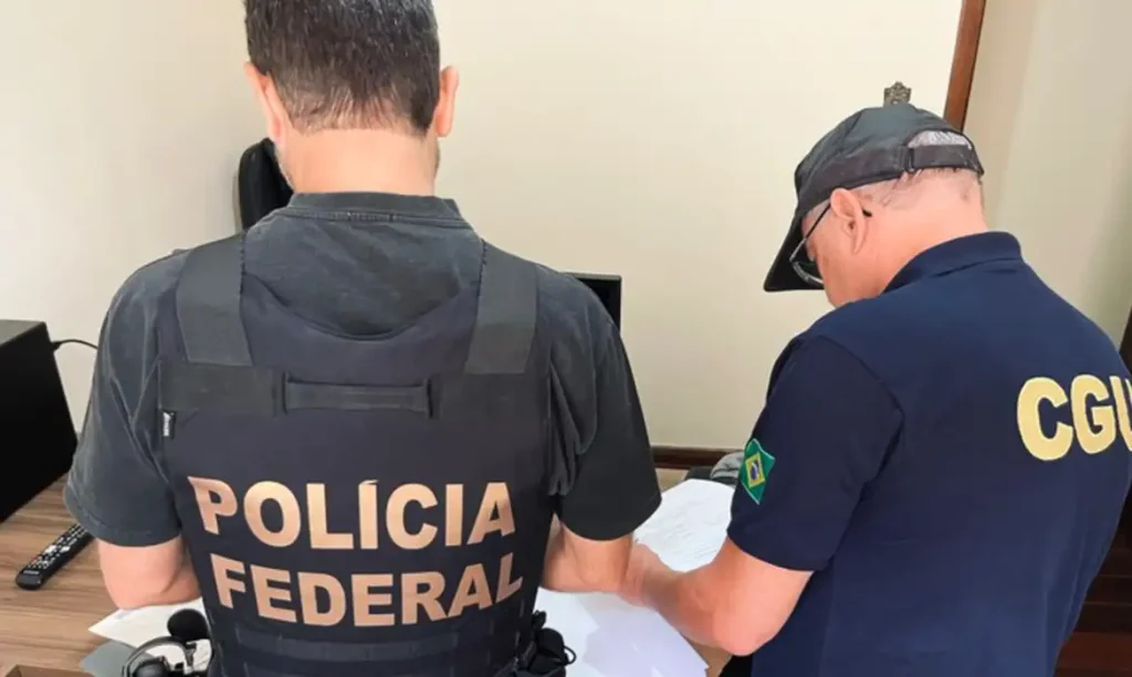 PF faz operação contra corrupção na Polícia de São Paulo e doleiros envolvidos com Alberto Youssef