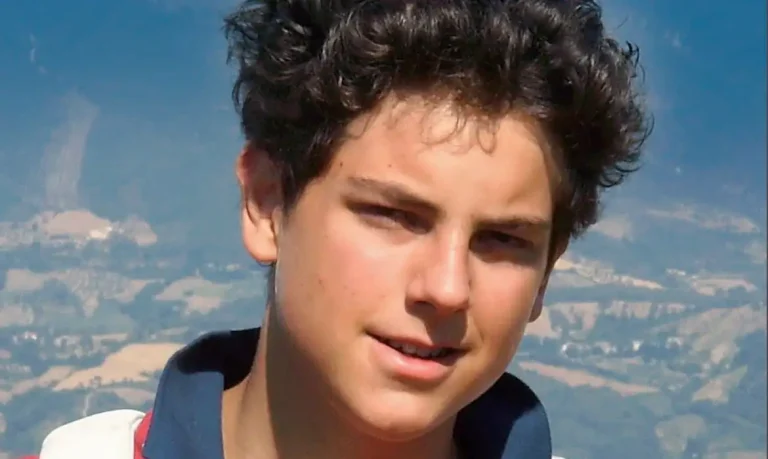 Carlo Acutis, o “influencer de Deus”, é canonizado e se torna o primeiro santo millennial