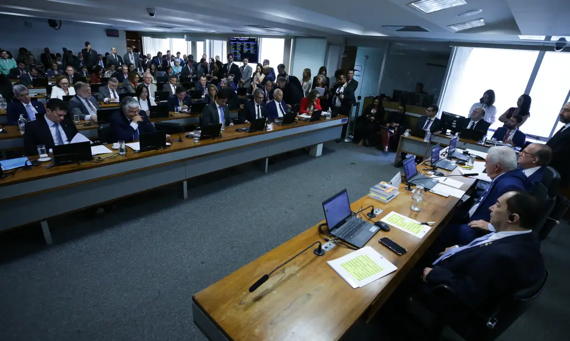 Bom senso: CCJ do Senado enterra PEC da Blindagem por unanimidade