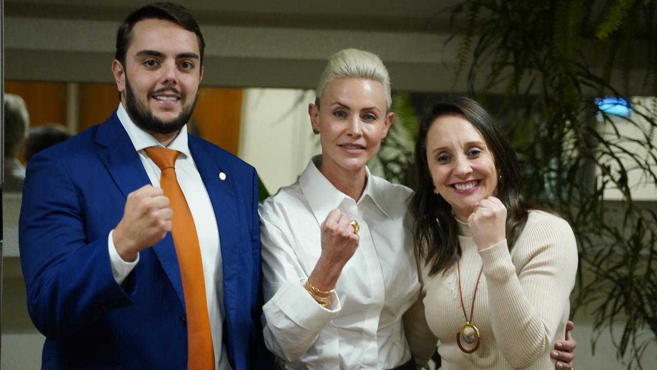 É, mais um exemplo de negócio de família. Mãe de Francischini assume o comando do Podemos