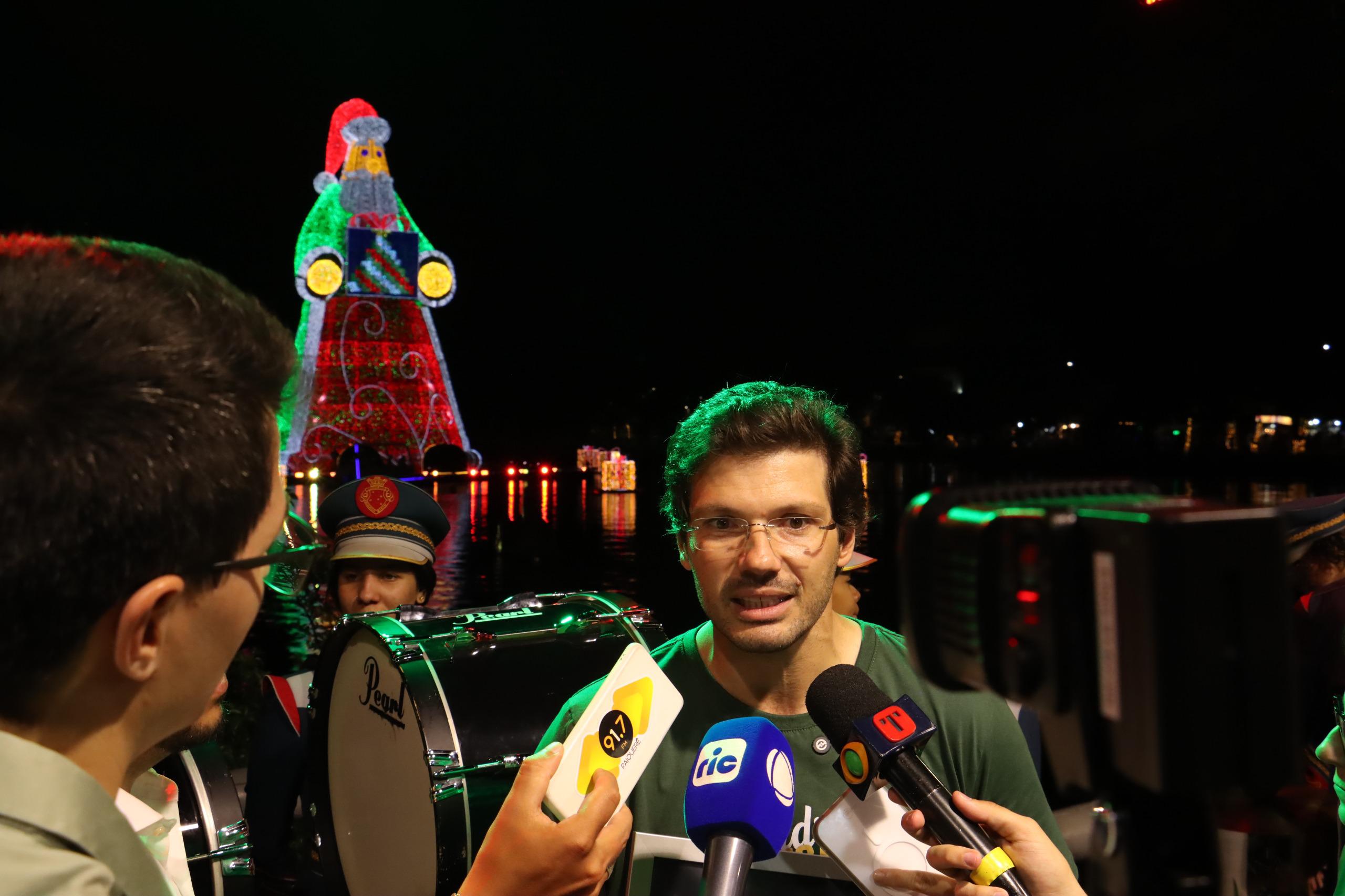 Guinness Book homologa: Londrina tem o maior Papai Noel do Mundo