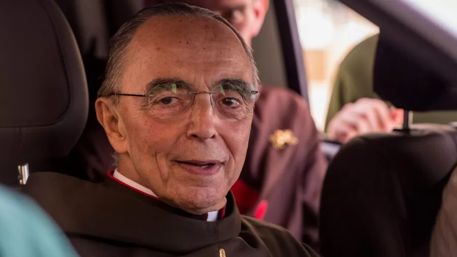 Vem ai o documentário "Escravos da Fé, Os Arautos do Evangelho"