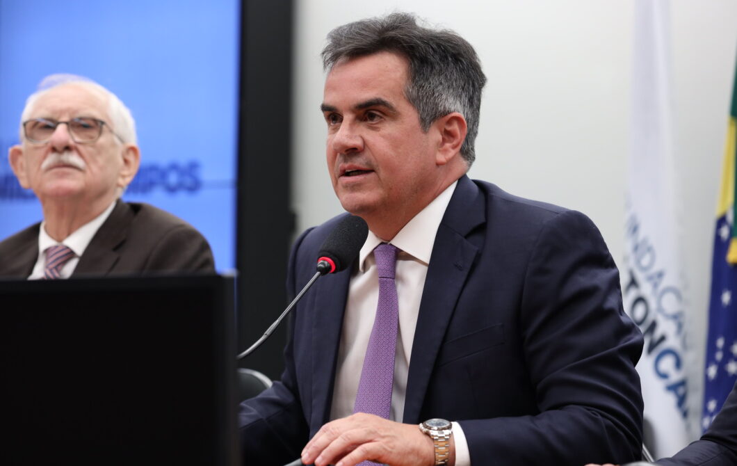 Ciro Nogueira, presidente do PP, é alvo de busca e apreensão da Polícia Federal