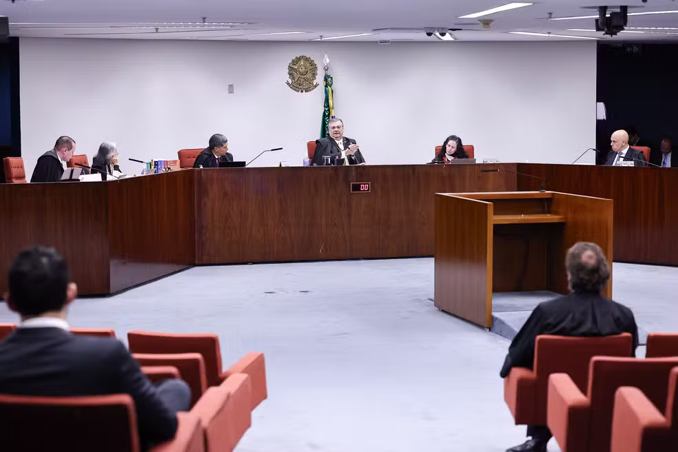 Outra grande notícia do dia: STF determina fim de aposentadoria compulsória para juízes condenados