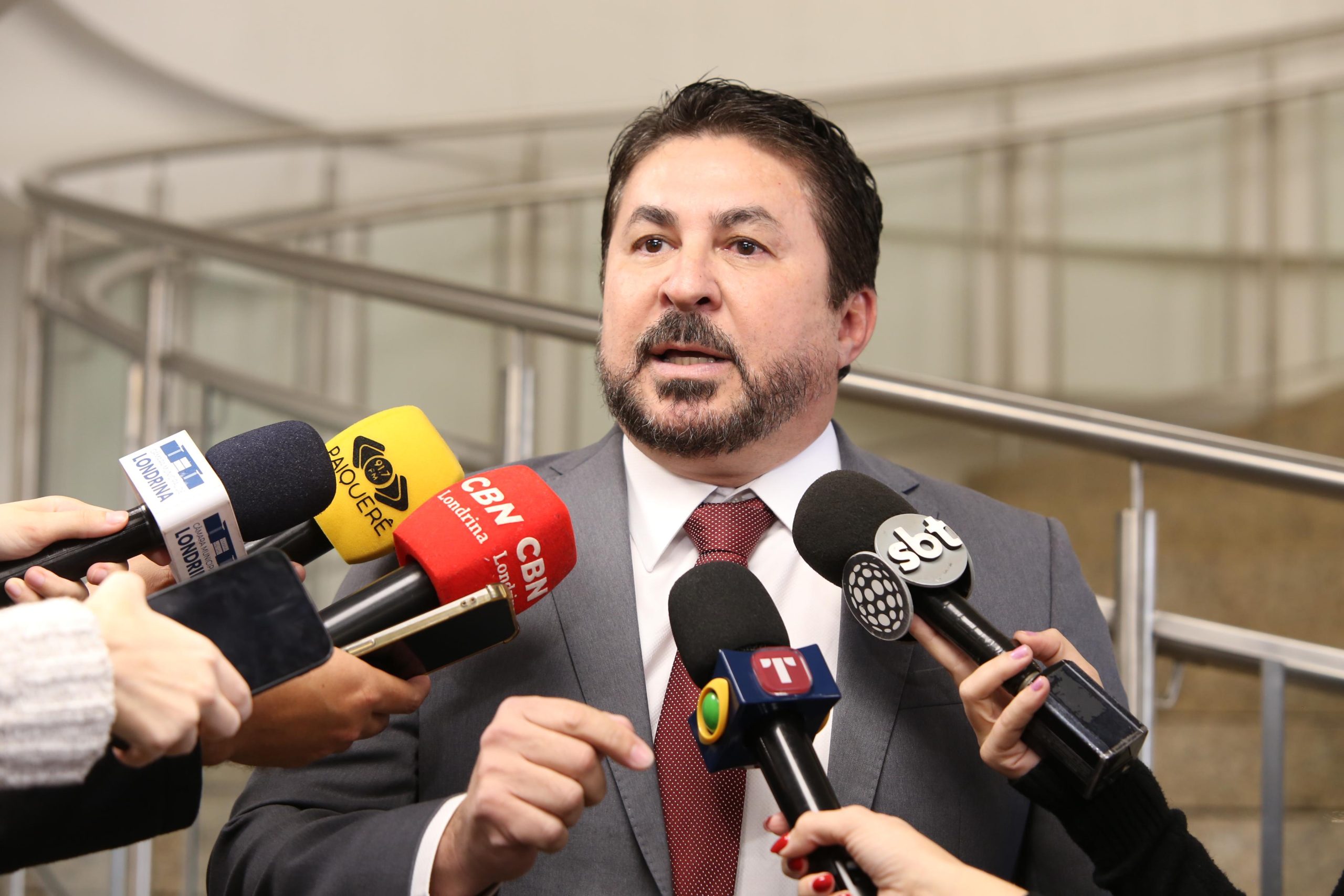 Advogado de defesa de Ane da Ada diz que comissão da Câmara é "uma farsa"