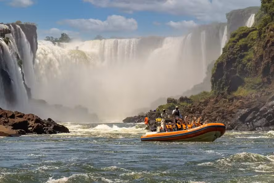 Macuco Safari suspende passeios por três dias após acidente que vitimou turista holandês