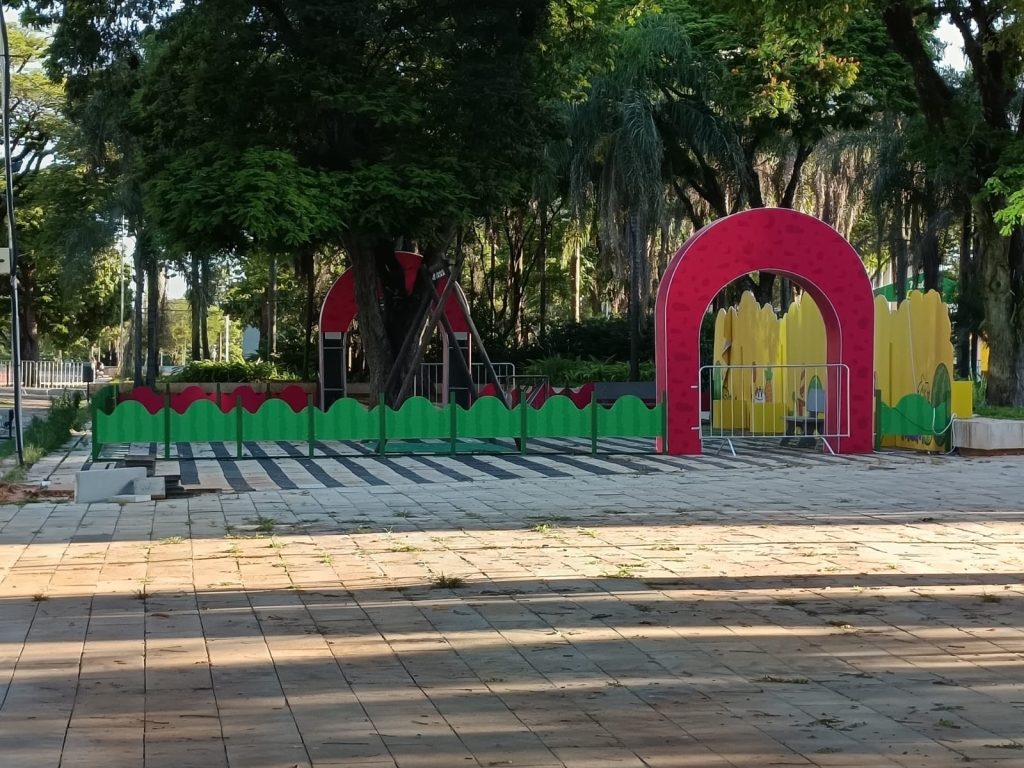 Londrina apanha de Maringá até na decoração de Natal