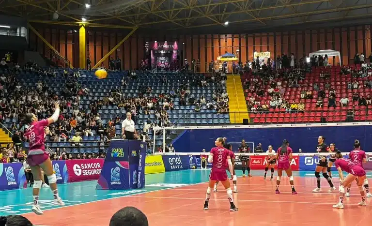 Sancor Vôlei Londrina sofre virada e perde para o Sesi Bauru no Moringão
